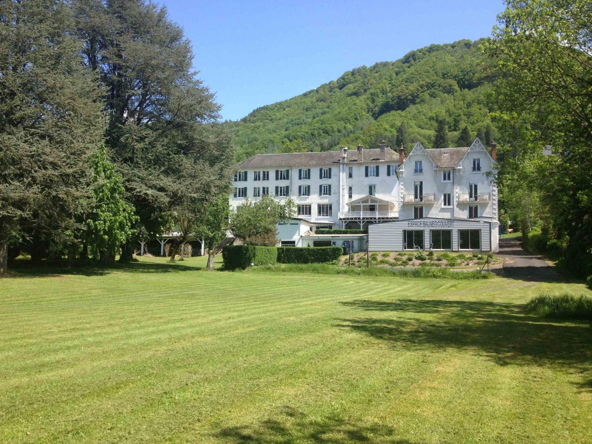 Hotel Et Residence Des Bains Vic-sur-Cère Εξωτερικό φωτογραφία